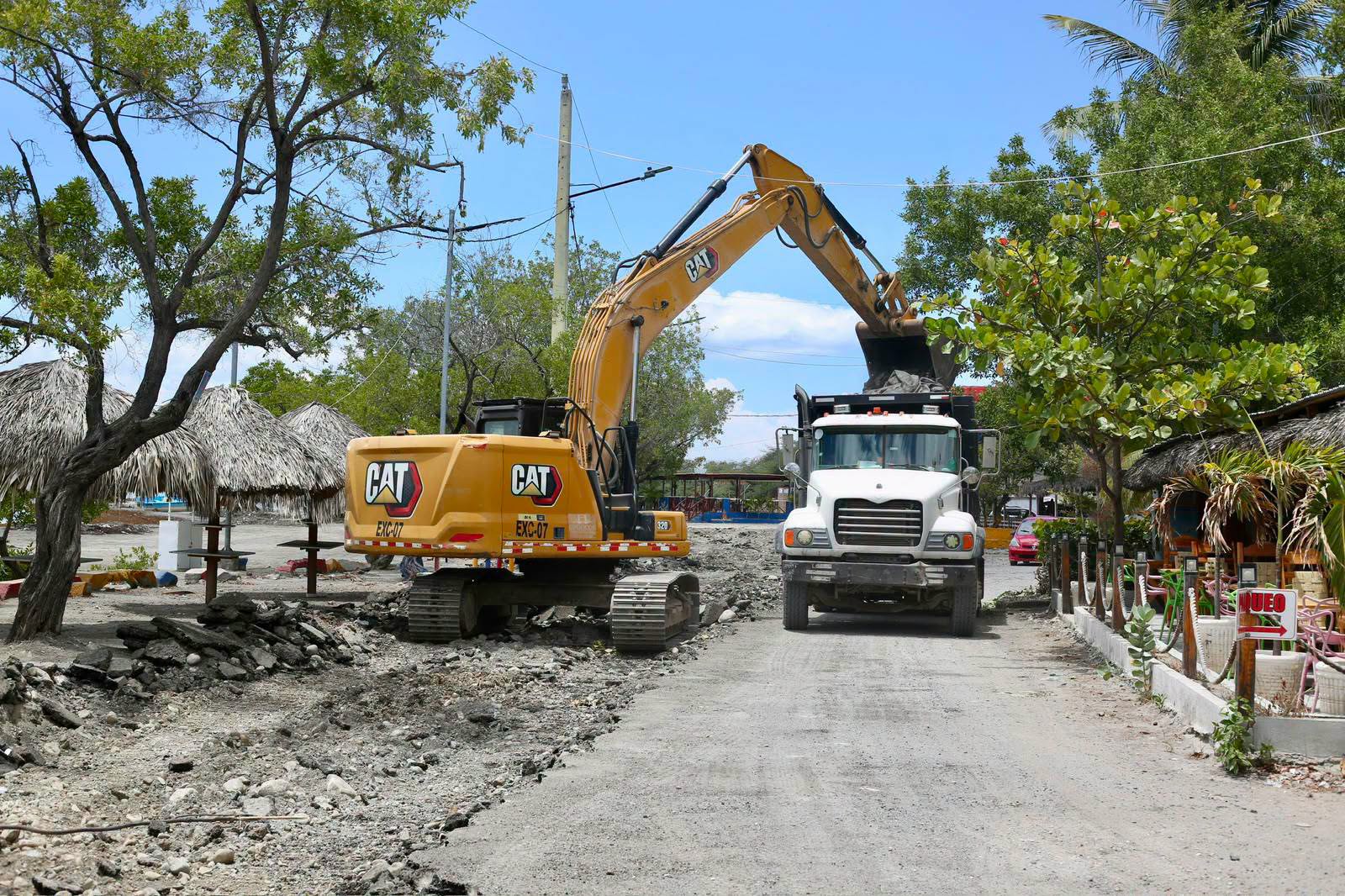 AYUNTAMIENTO MUNICIPAL DE AZUA INFORMA SOBRE EL INICIO DE LOS TRABAJOS DE CONSTRUCCIÓN DEL FRENTE MARÍTIMO EN PLAYA MONTE RÍO